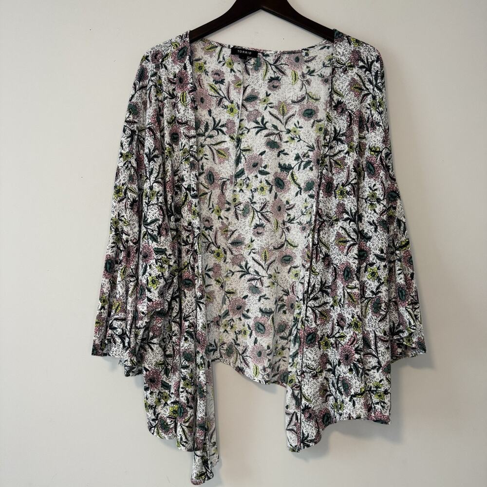 Torrid Washable Gauze Tie Front Crop Kimono Womens Size 3X White Floral Draped - Picture 3 of 9